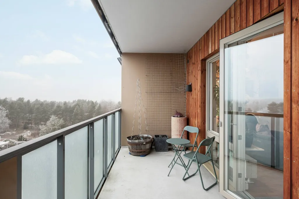Balcon - Modern Flat with South-Facing Balcony in Uppsala