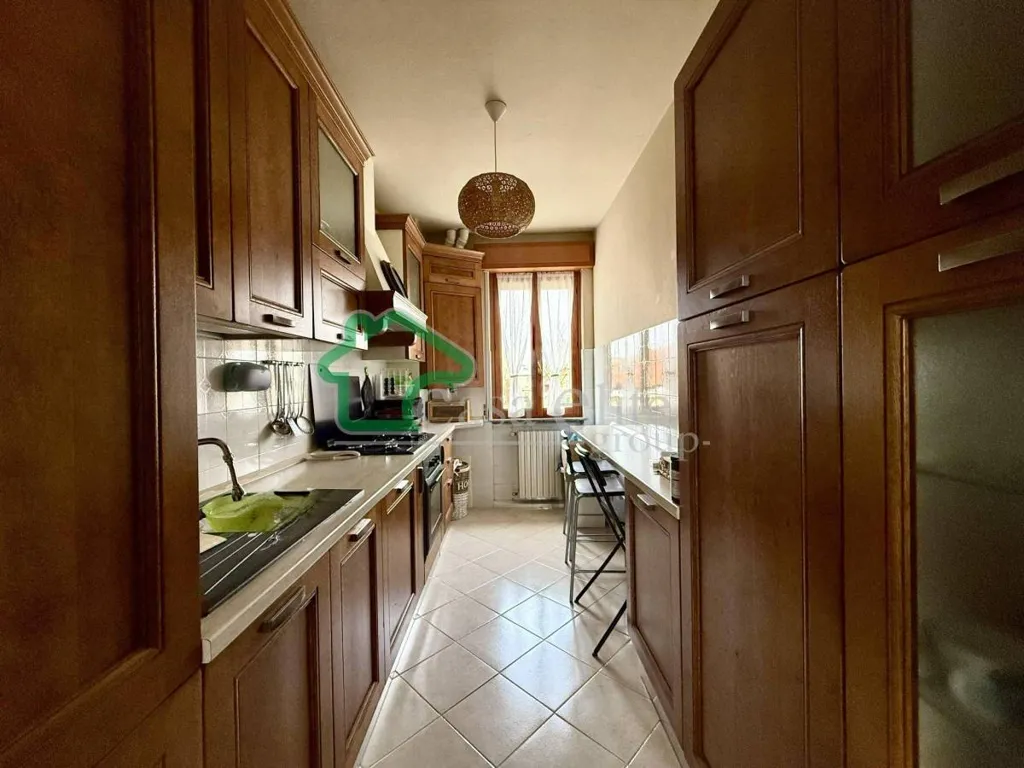 Cuisine - Bifamiliar Villa with Private Garden in Secugnago