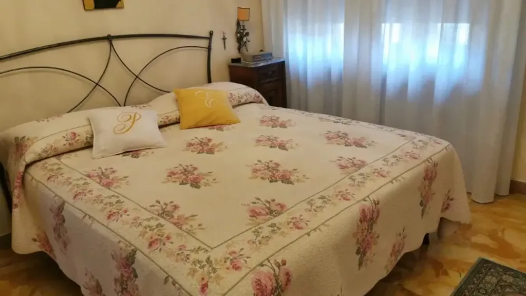 Magamistoad - Spacious Central Flat with Balcony in Vicchio