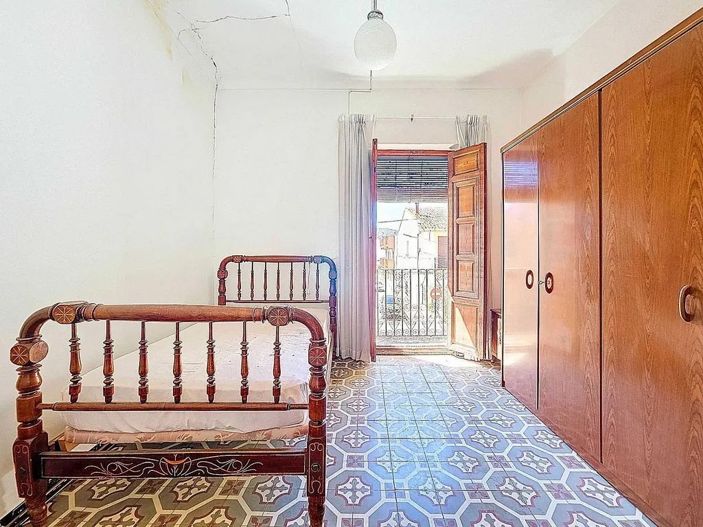 Chambres - Corner House with Balcony in Pinoso