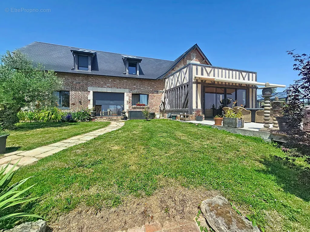 Esterno - Exceptional Property with Two Gîtes near Pont L'Evêque