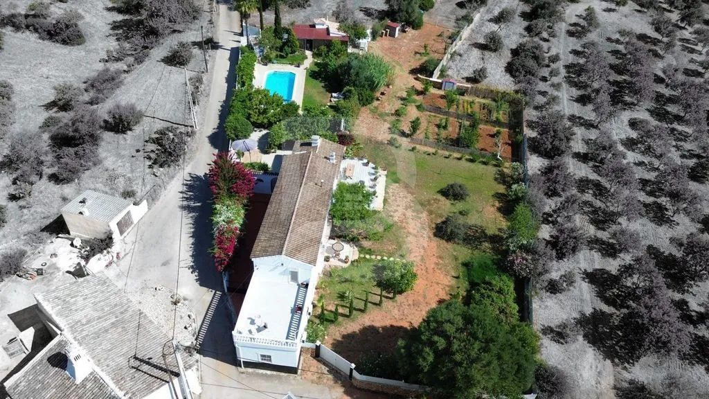 Vista aerea - Rustic House with Pool in Pêra, Algarve