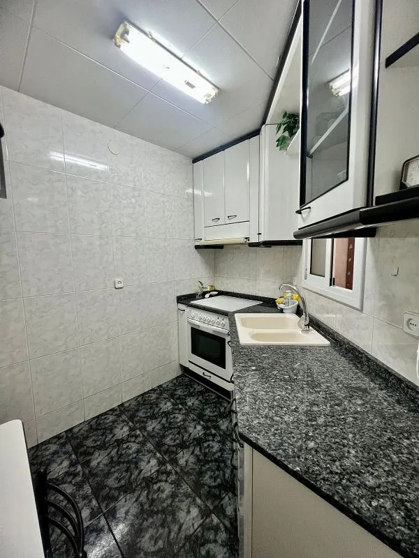 Cuisine - Apartment with Balcony in Les Corts