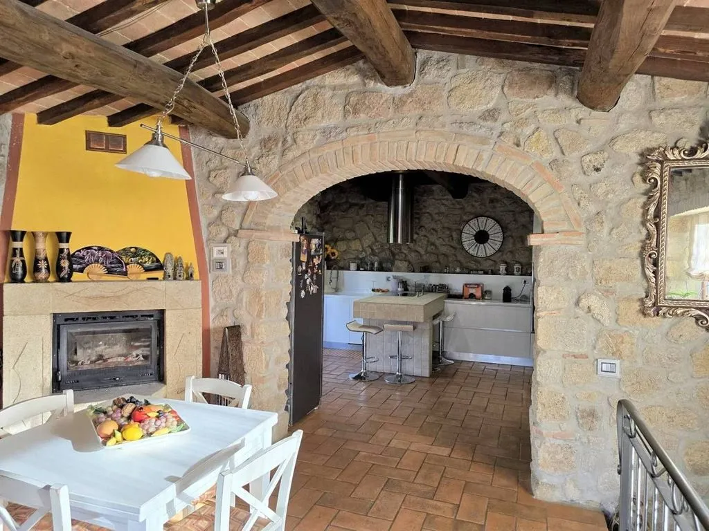 Salle à manger - Rustic Tuscan Farmhouse with Pool in Roccastrada