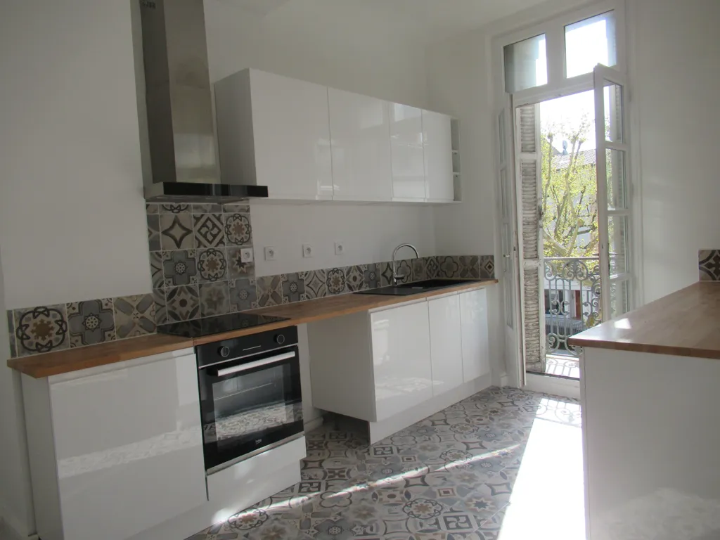 Köök - Renovated Flat with Balcony in Castelnaudary