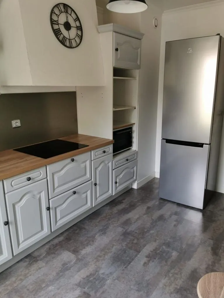Köök - Spacious T5 Apartment with Balcony in Compiegne