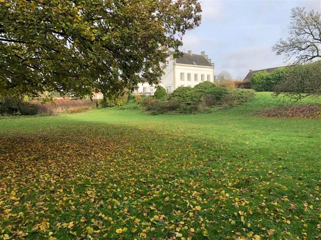 Aed - Historic Manor with Development Potential in Jodoigne