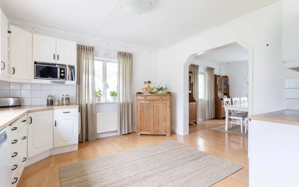 Maison 8 pièces à Heby kommun