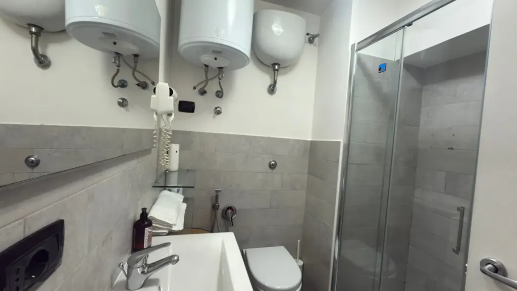 Vannitoad - Rustic-Style Flat with Balcony in Naples Centre