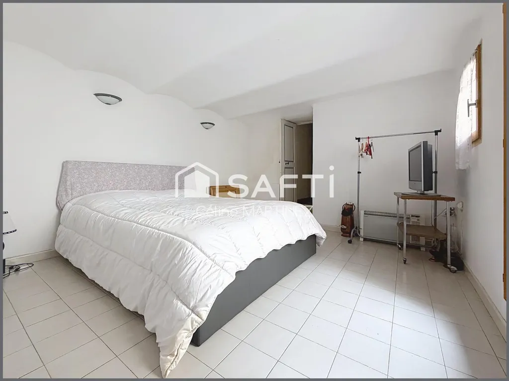 Magamistoad - Village House with Courtyard in Oraison