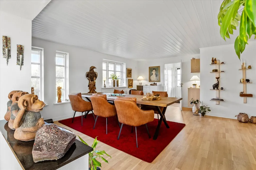 5-toaline maja asukohas Hals