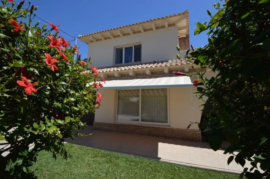 Välivaade - Luxury Villa with Pool in Cabo Roig, Valencia