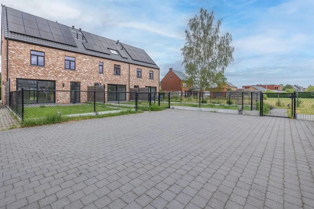 Exterior - New Build with Garden in Central Location