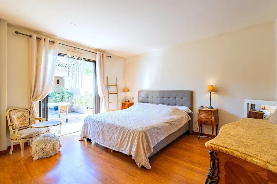 Chambres - Maison Contemporaine avec Piscine à Ménerbes