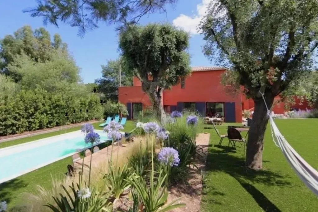 Pool - Detached House with Pool in Grimaud