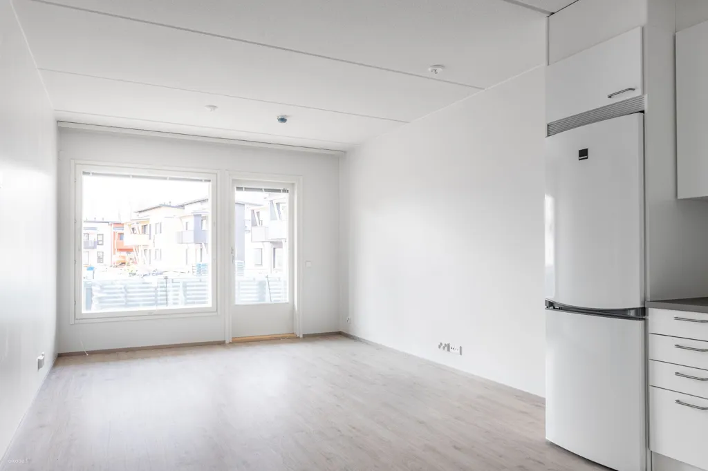 Cucina - Three-Room Apartment with Balcony in Espoo