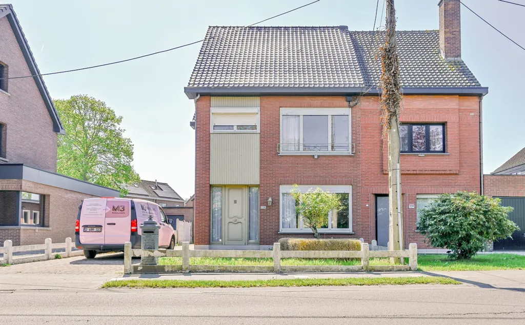 Välivaade - Half-Open House with Veranda in Bornem