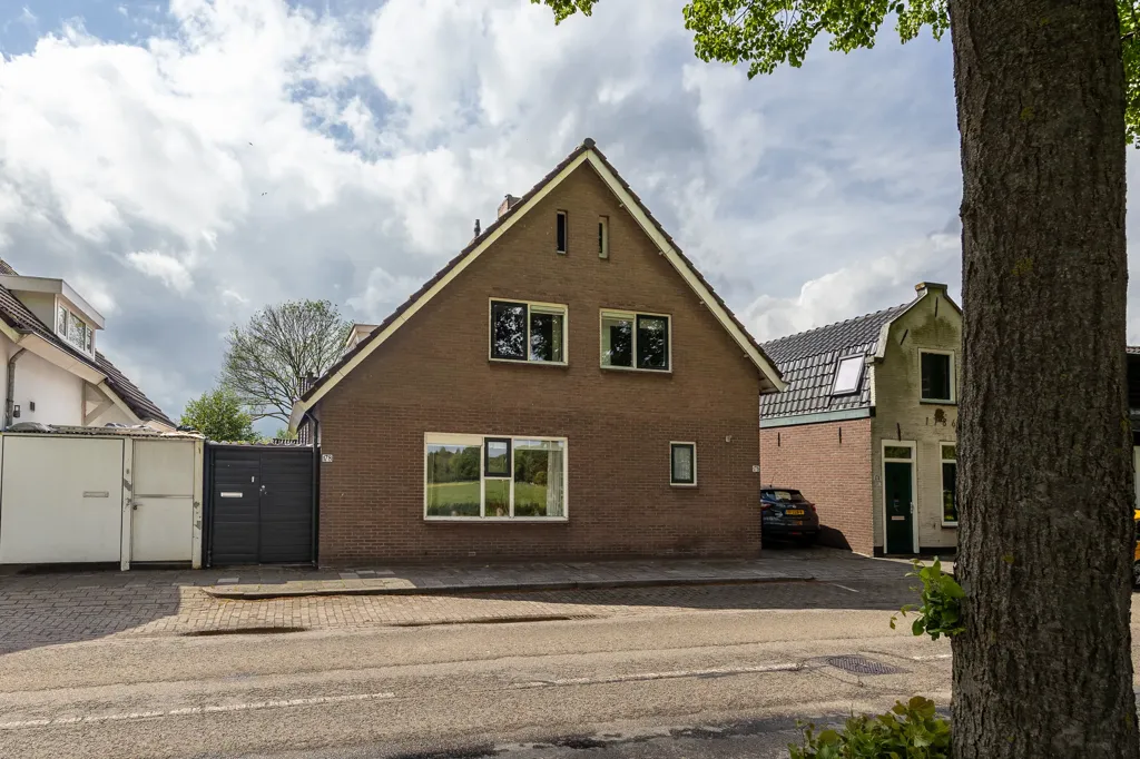 Exterior - Waterfront House with Terrace in ’s-Graveland
