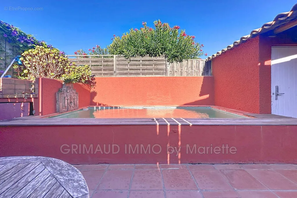 Bassein - Duplex with Pool near Grimaud