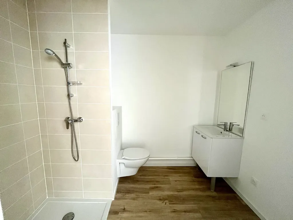 New Flat with Balcony in Cancale