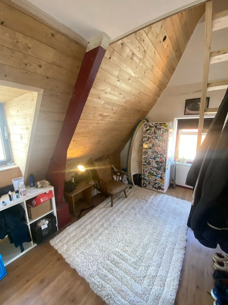 Stanze - Student Room with Split-Level Design in Delft