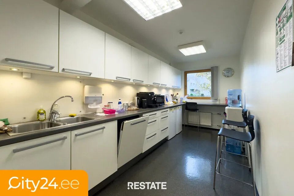 Köök - Commercial Property with Garage in Peetri