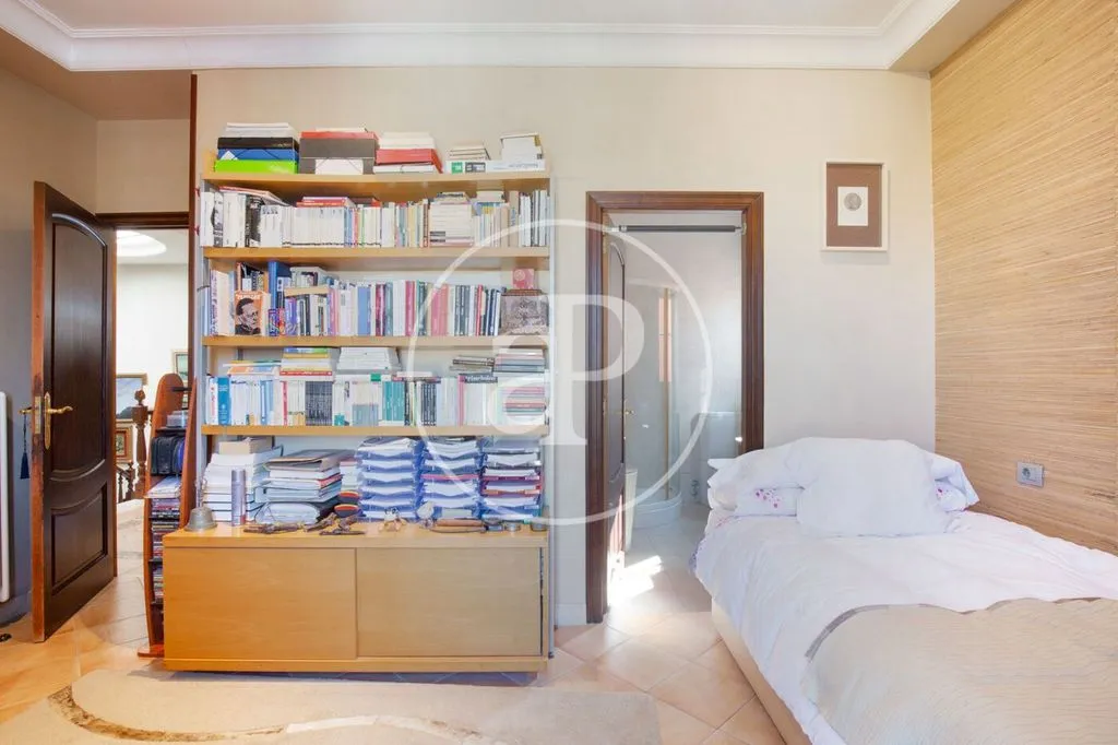 Chambres - Luxury Villa with Seafront Views in Burriana