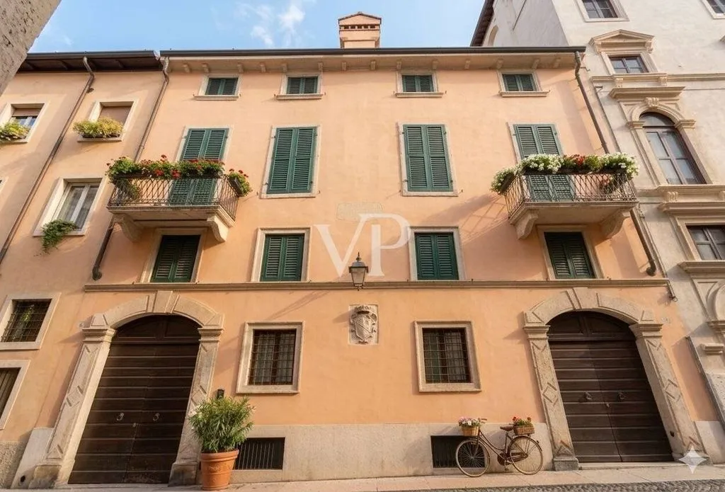 Välivaade - Napoleonic Mansion with Triple Garage in Verona