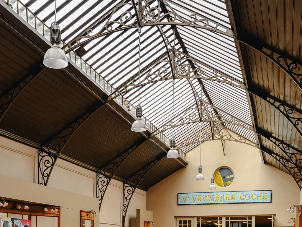 Pièces - Ancienne Usine de Céramique avec Façade Art Nouveau à Ixelles
