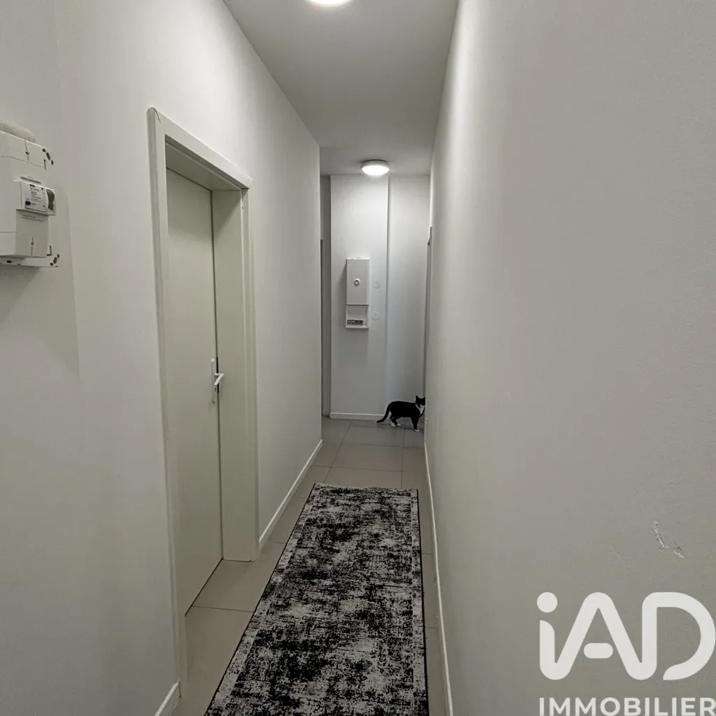 Esik - Investment Building with Central Location in Hayange