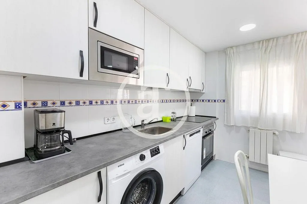 Köök - Furnished Flat with Balcony in Aluche, Madrid
