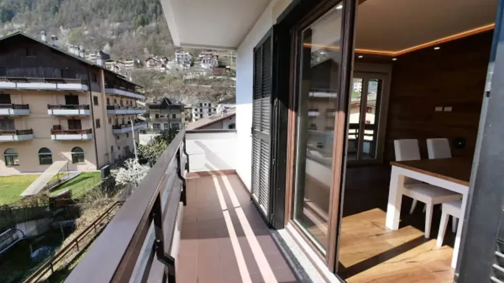 Balcon - Rustic-Style Flat with Balcony in Aprica