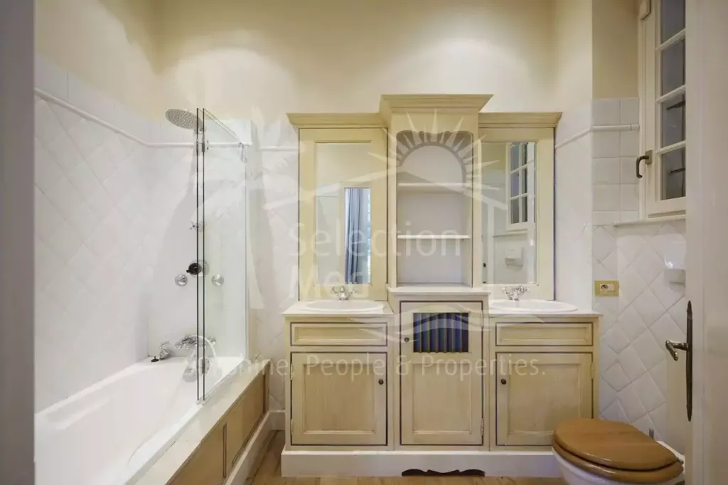 Salles de bain - Villa Belle Époque Vue Mer à Cap-d'Ail