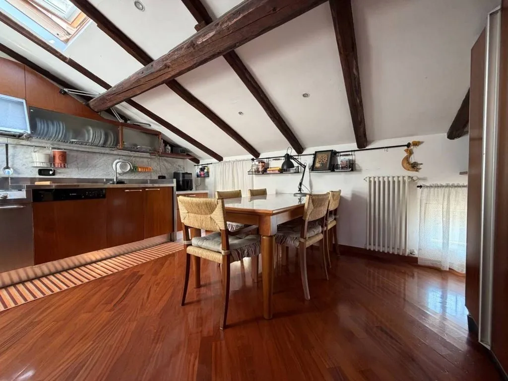 Sala da pranzo - Luxury Mansarded Apartment in Bologna