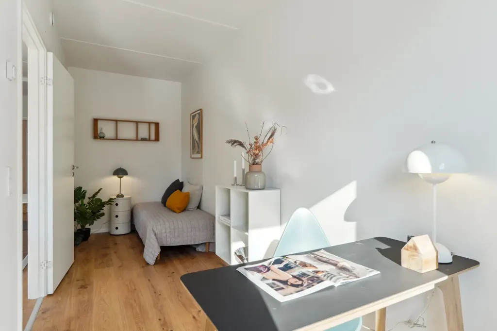 Arbeitszimmer - Modern Flat with Balcony in Odense C