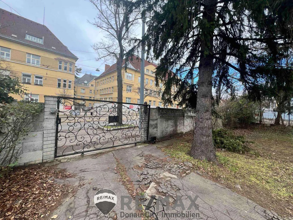 Extérieur - Gründerzeit Villa with Development Potential in Vienna