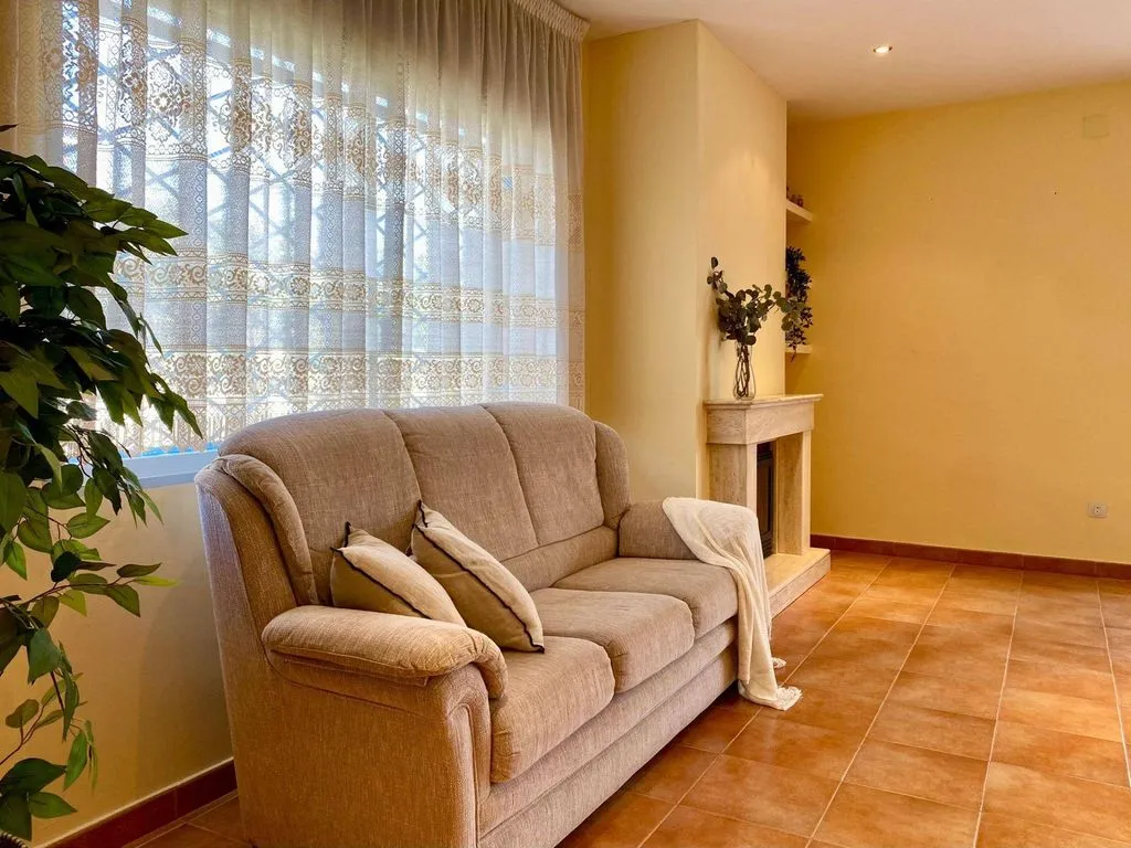 Wohnzimmer - Luxury House with Four-Winds Design in Castellbisbal