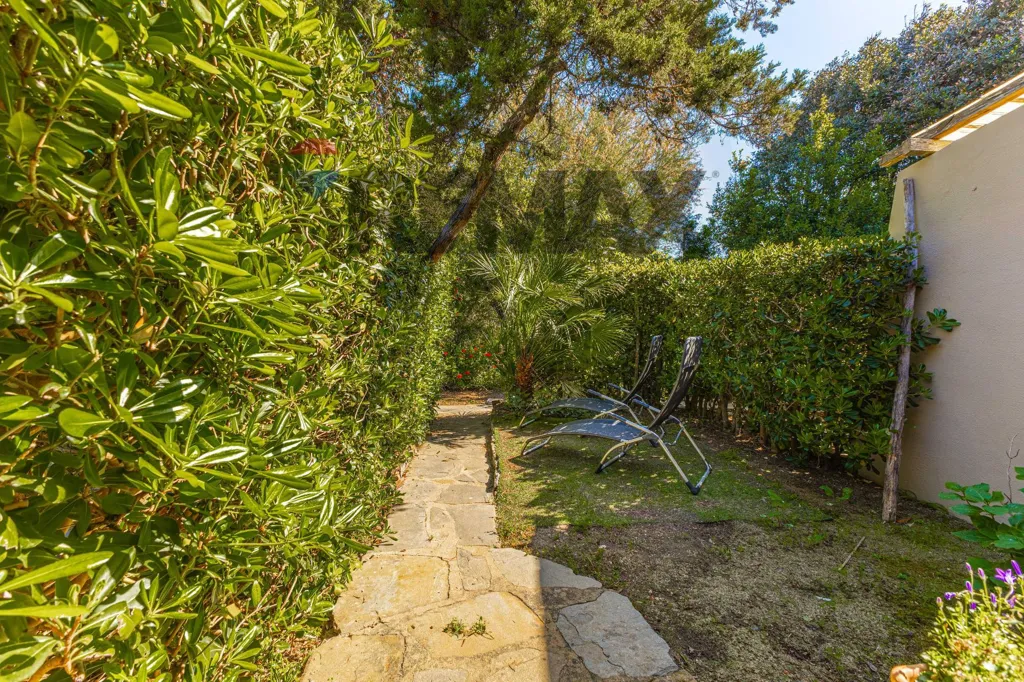 Garden - B&B Apartment with Terrace in Stintino