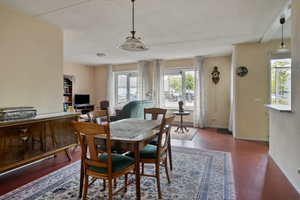 Söögituba - Ground Floor Flat with Garage in Hulst