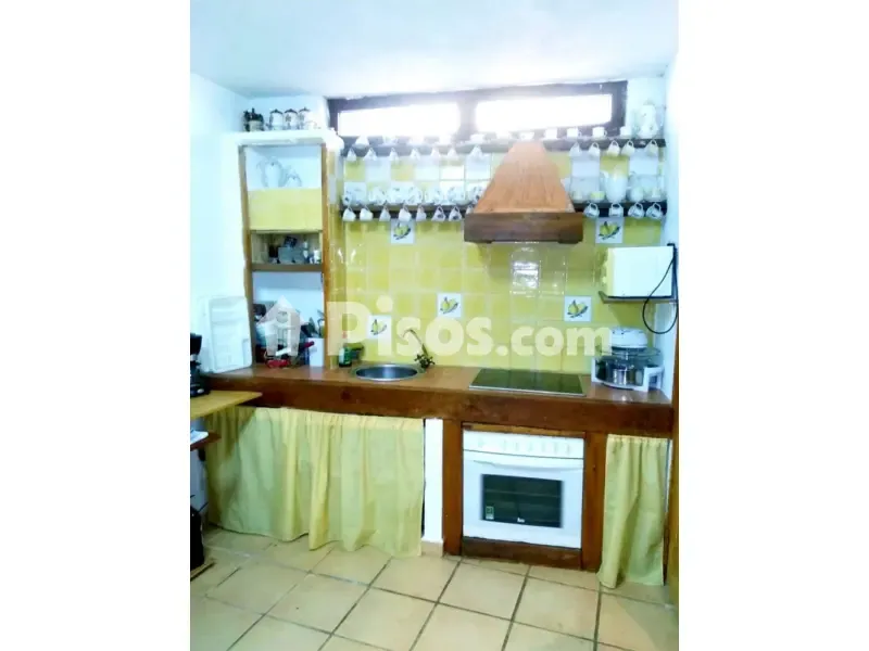 Kitchen - Three-Storey House with Sea Views in Nerja