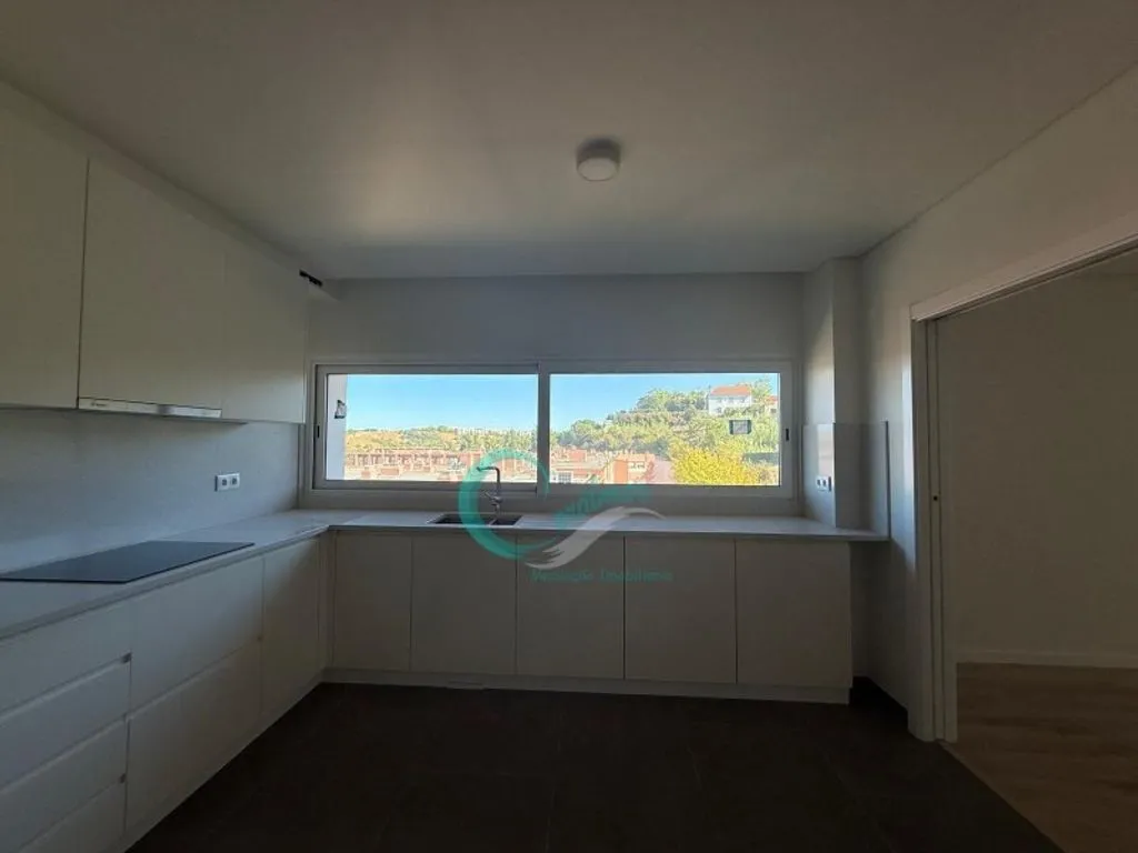 Köök - Luxury Apartment with Terrace in Almada