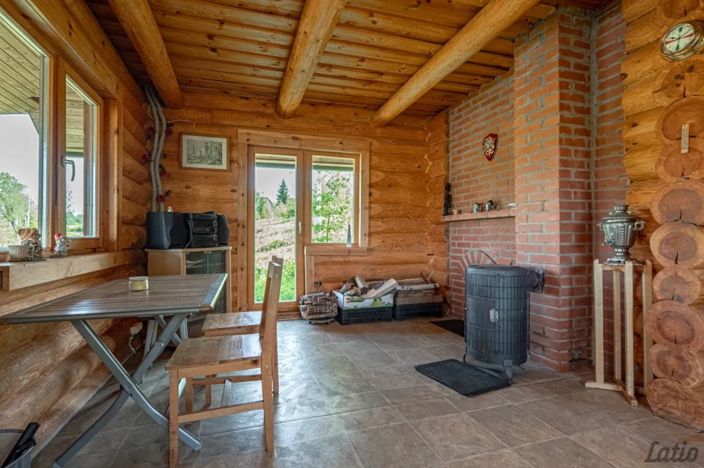 Séjour - Wooden Cottage with Lake View in Cēsis District