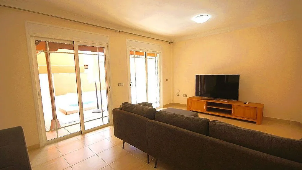 Elutuba - Renovated Villa with Pool on Avenida San Francisco