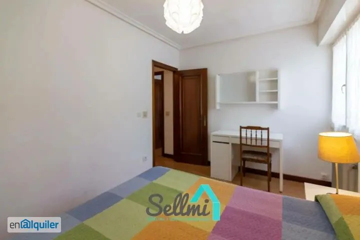 Chambres - Furnished Flat in Oviedo Centre