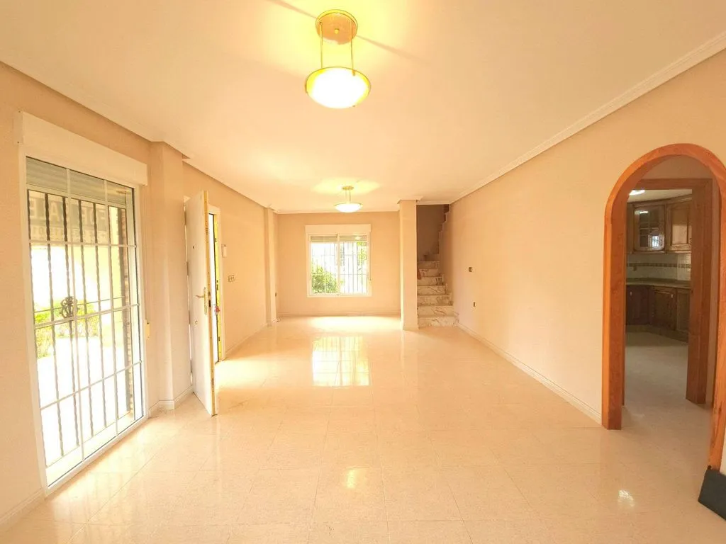 Elutuba - Luxury Villa with Sea View in La Marina