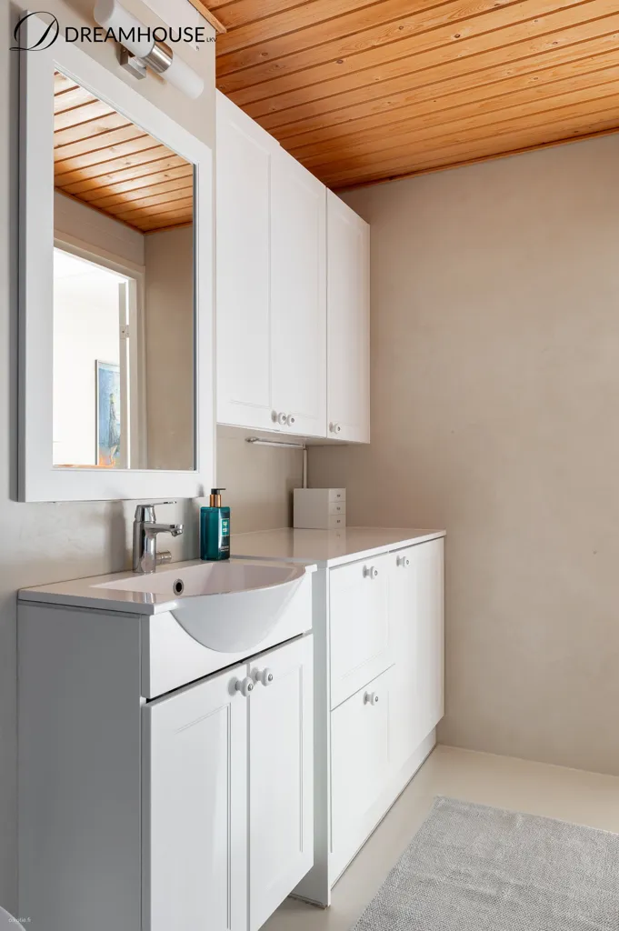 Salles de bain - Apartment with Balcony and Sauna in Espoo