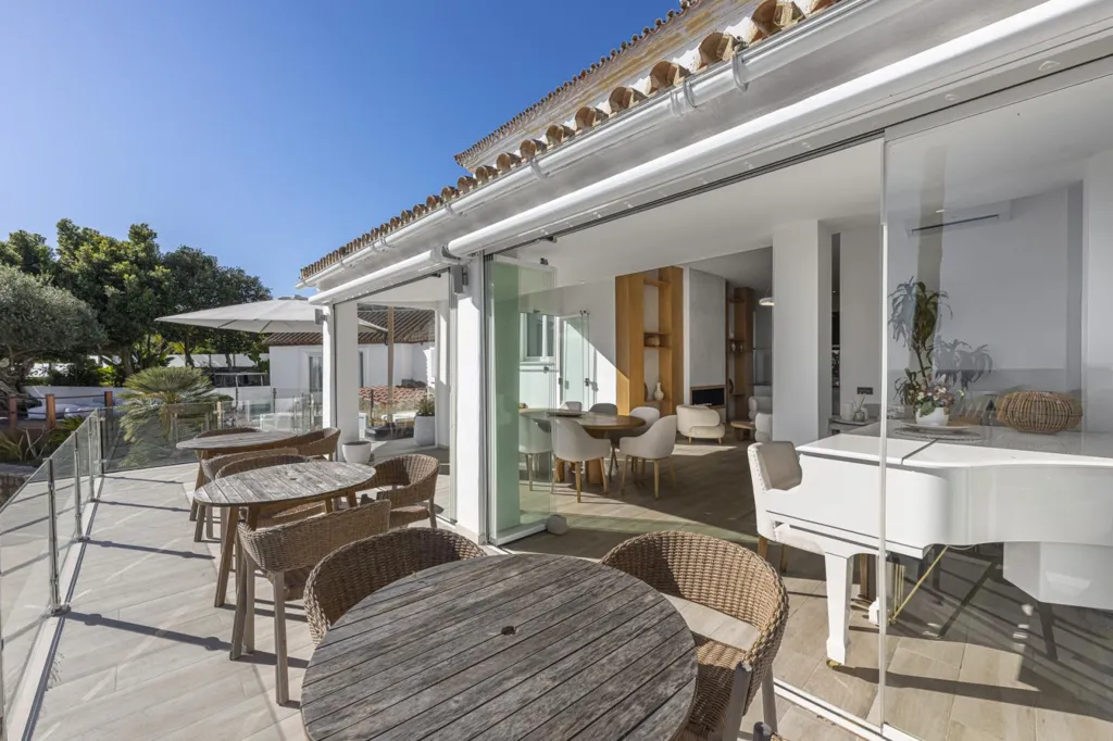 Terrasse - Refurbished Villa with Sea Views in La Duquesa
