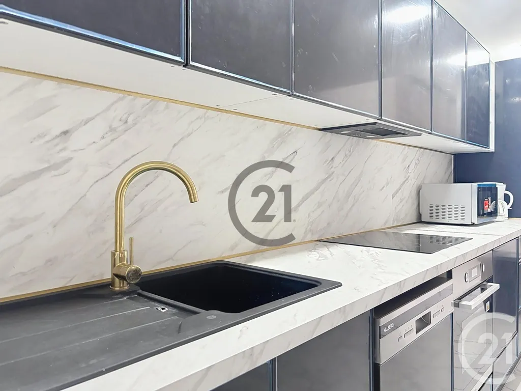 Cuisine - Chambre en Colocation Rénovée avec Balcon à Le Mée-sur-Seine