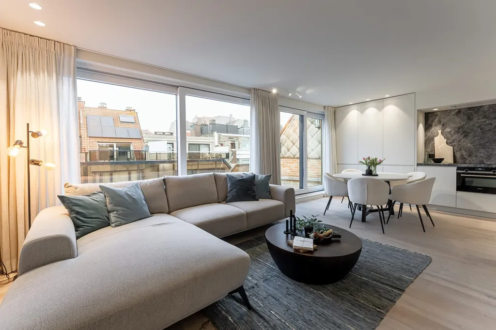 Elutuba - Penthouse with Terraces near Seafront
