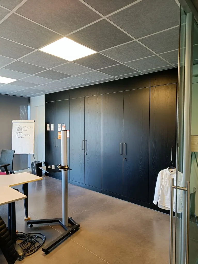 Bureau - Espace de Bureau avec Beaucoup de Luminosité près de l'E313 à Geel